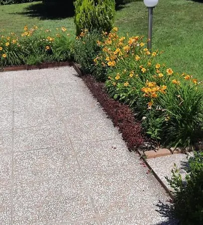 Lara Villa Marsaglia (Piedmont)